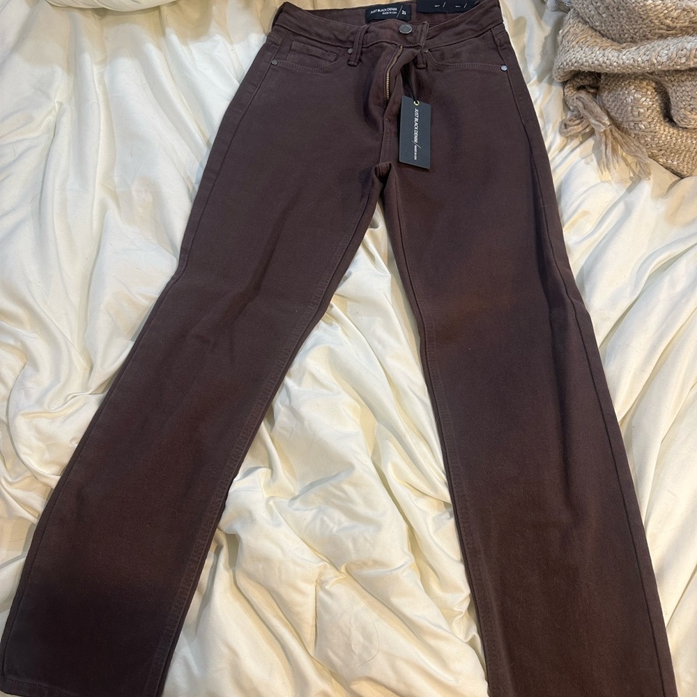 Just Black Women's Chocolate Straight Leg Jeans